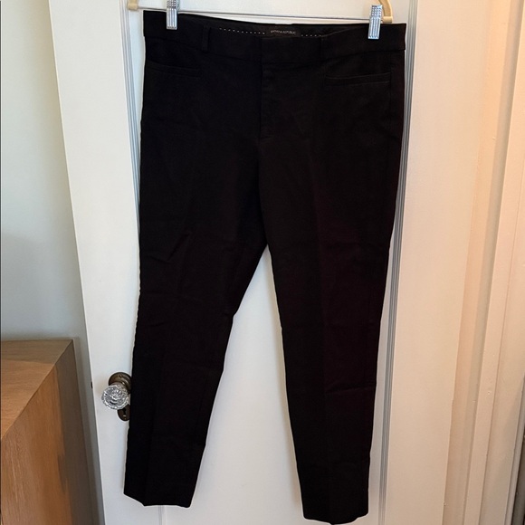Banana Republic Women's Black Straight Leg Pants - Picture 1 of 2